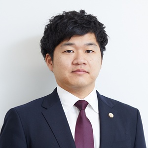 良覚院丁法律事務所 代表岩倉 匠未（いわくら たくみ）